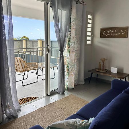 Logement Palmier Sainte-Rose Dış mekan fotoğraf